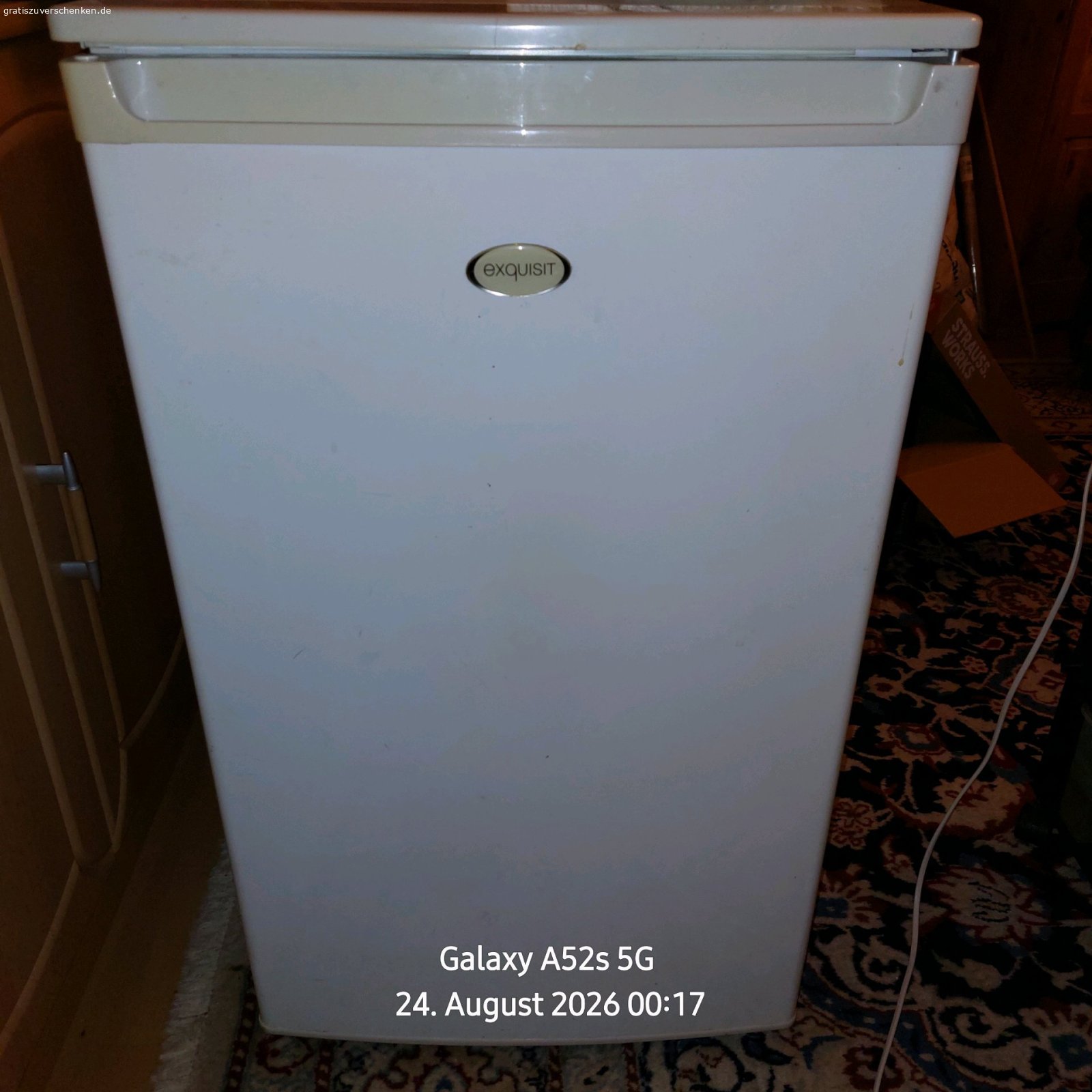 4 Fach Gefrierschrank. Da ich es nicht mehr brauche und es mir treu gedient hat möchte ich den Artikel verschenken er funktioniert und zum selbst abholen ohne Garantie und Rücknahme .
