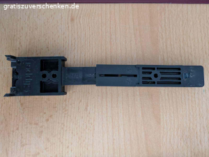Befestigungsmaterial für Terrassendielen zu verschenken