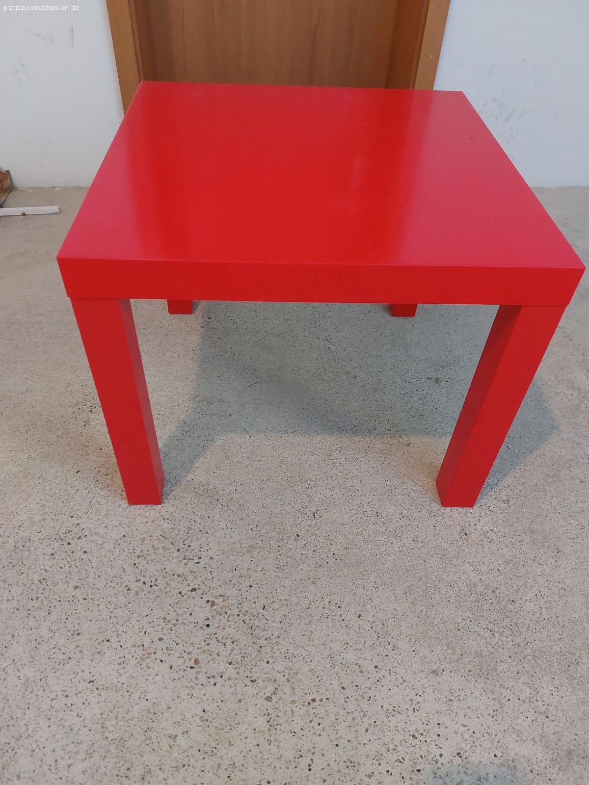 Beistelltisch. rot