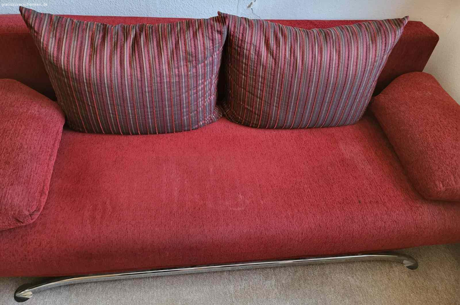 Doppelbettcouch zu verschenken. Sitzfläche ca. 80 cm x. 200 cm 
Liegefläche ca. 160 cm x 200 cm
Bettkasten und Zierkissen

NUR SELBSTABHOLER