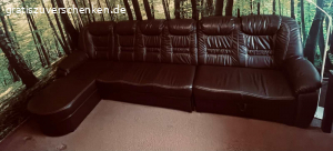 Ecksofa braun. Wohnsitz Ecksofa Braun mit leichte Gebrauchsspuren wie in Foto zu verschenken