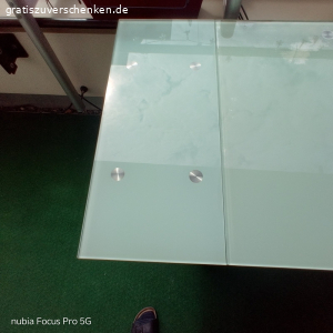 Glas Esstisch zu verschenken