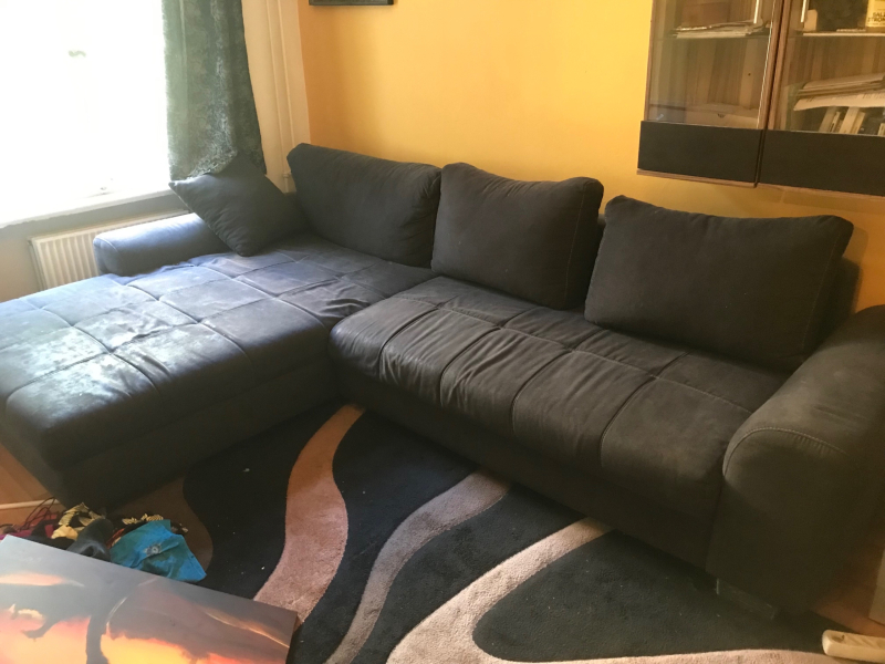 großes Sofa / Schlafsofa