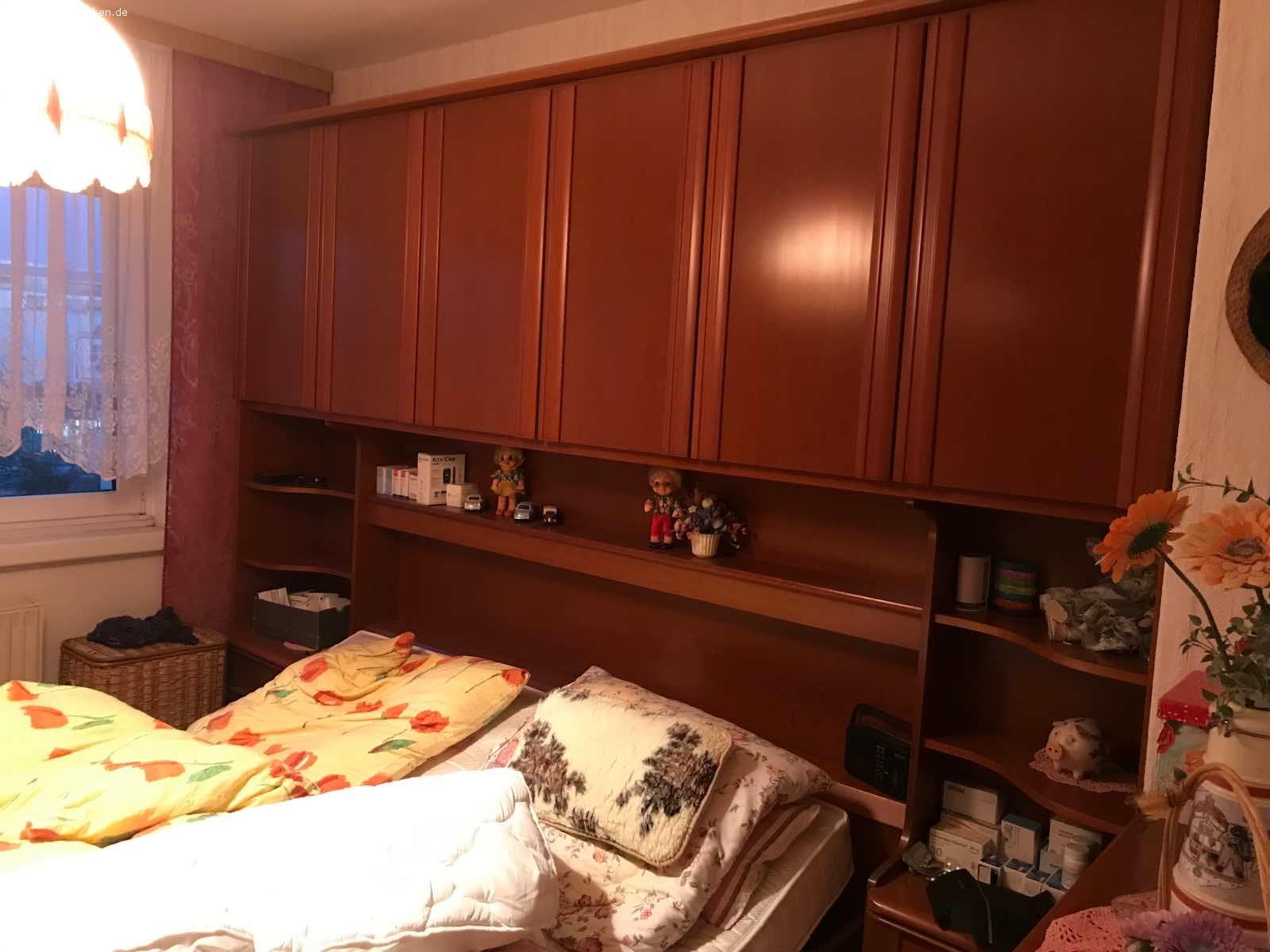 Haushaltsauflösung. Haushaltsauflösung am 17.9.22 ab 11:00 in Leipzig Großzschocher. 
Alles zu verschenken. Möbel, Geschirr, Textilien etc. Alles in gutem Zustand, aber schon etwas älter.