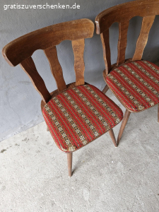 Holzstühle. Guter Zustand