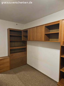 Jugendzimmer. Jugendzimmermöbel, Eiche Furnier, Farbton P38,
günstig abzugeben.
Schreibtischschrank 100cm
Regalschrank mit Svhublade und Klappe, 80cm
Regalschrank mit Tür, 2 Svhubladen und Fächer 50cm
Bettüberbau mit 2 Türen und 2 offenen Regalen 200cm
Bettkasten 100cm

Zimmereinrichtung steht in Berchtesgaden/Oberau