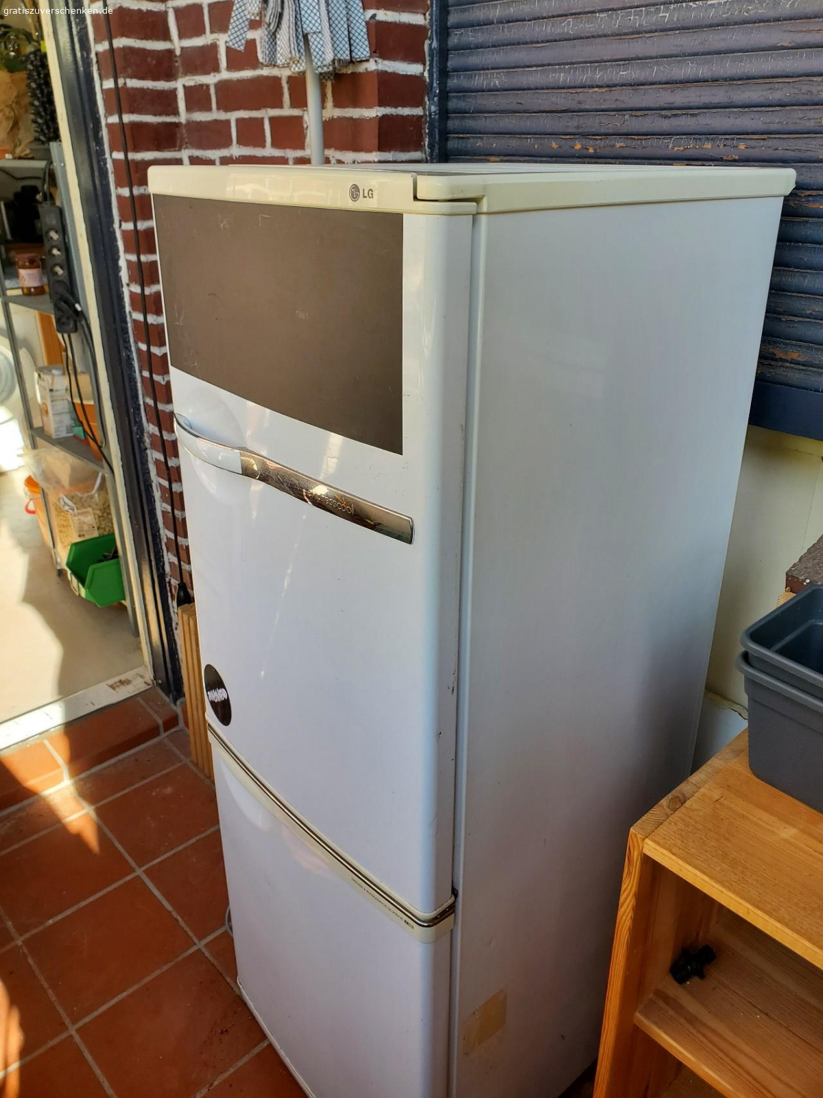 Kühlschrank mit Gefrierfach. Funktioniert einwandfrei und kann man  in Berlin - Weißensee abholen

Bitte schreiben…