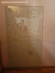 Tischplatte aus Glas. Hallo zusammen,

Ich verschenke diese Tischplatte aus Glas mit dem Wort „Liebe“ in ganz vielen Sprachen und Schriftzeichen.
Die Maße sind 150cm*80cm.

Die Glasplatte ist schwer und wir können beim Einladen helfen.
Liebe Grüße
Stefan