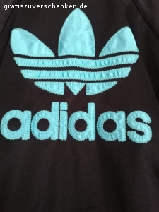 Trainings Jacke. Reißverschluss Anhänger ist kaputt. Nicht Original Ware. Sonst ist der Zustand sehr gut.