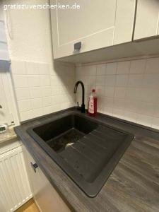 Voll ausgestattete Küche. Schreiben mir direkt.

Ich muss reisen und meine Mietwohnung räumen, ich biete meine voll ausgestattete Küche.