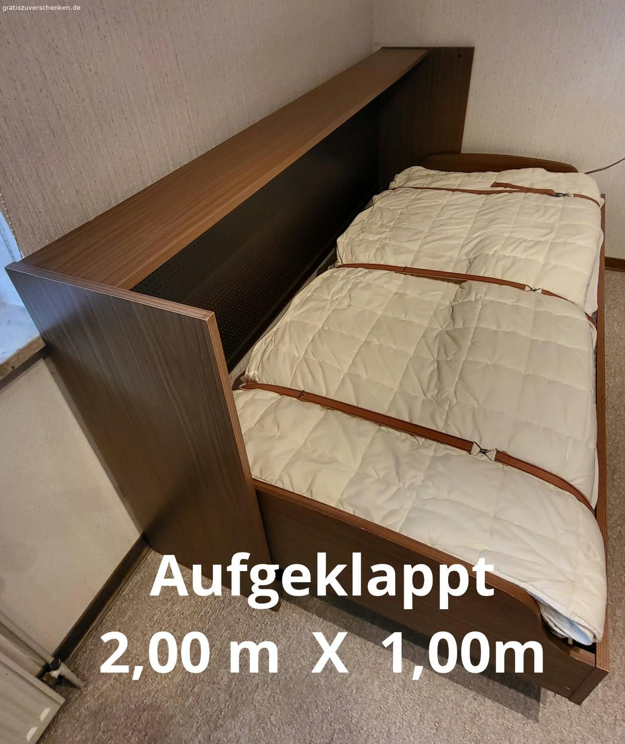 zu verschenken. Klappbett. Etwas älter aber gut erhalten